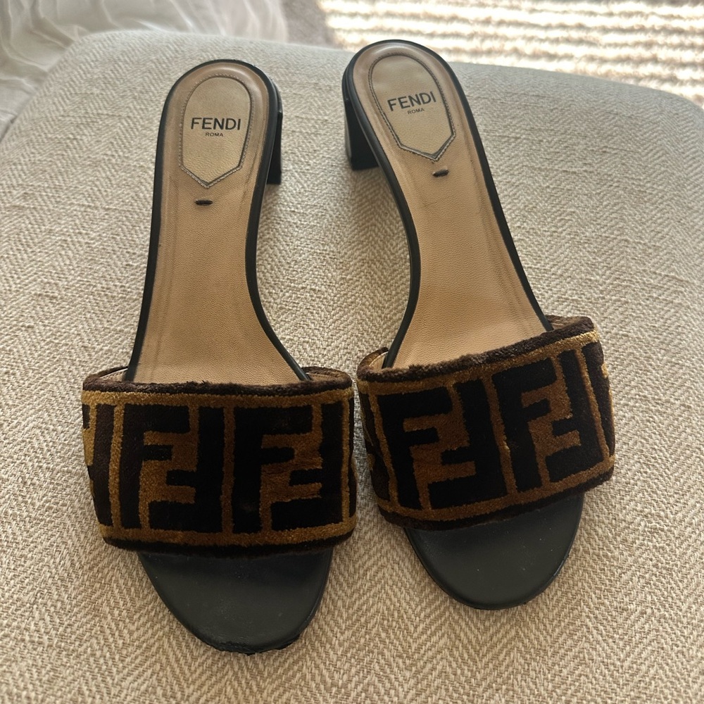 Fendi sandal heel